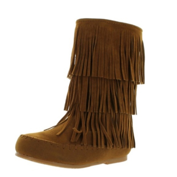 Pierre Dumas Shoes - Fringe Moccasin Boot Pierre Dumas Shoes - Fringe Moccasin Boot